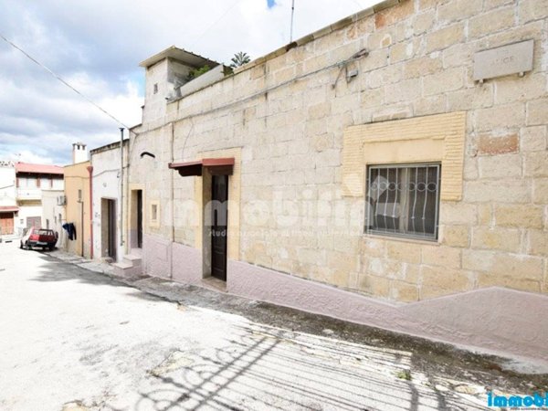 appartamento in vendita ad Oria