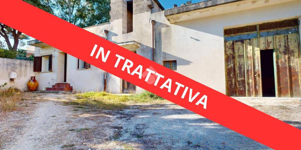 casa indipendente in vendita ad Oria