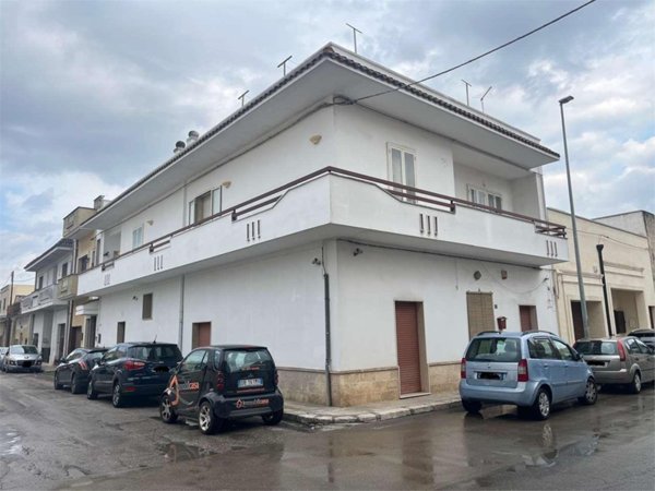 casa indipendente in vendita ad Oria