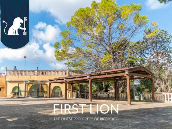 casa indipendente in vendita ad Oria