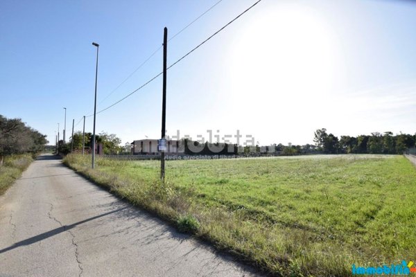 terreno agricolo in vendita ad Oria