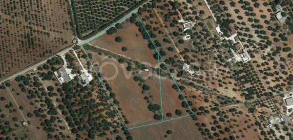 terreno agricolo in vendita ad Oria