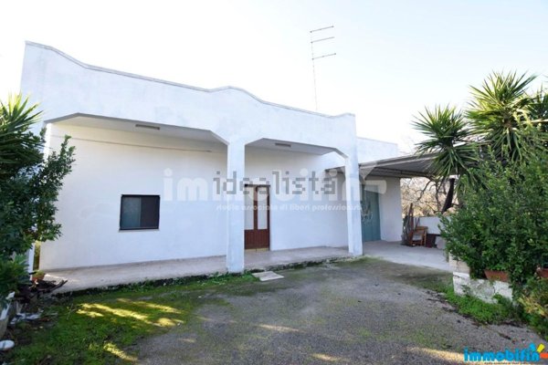 casa indipendente in vendita ad Oria
