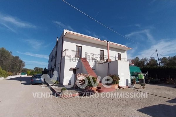 casa indipendente in vendita ad Oria