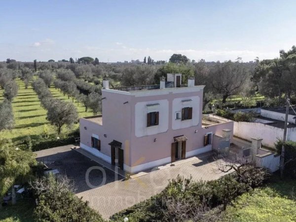 casa indipendente in vendita ad Oria