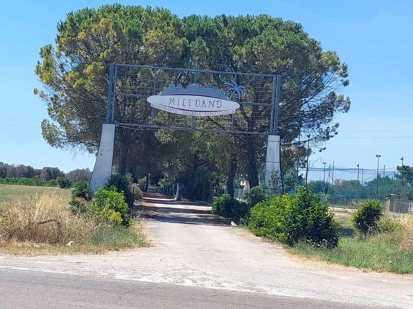 negozio in vendita ad Oria