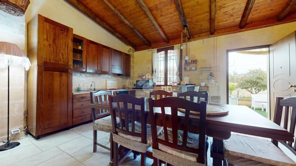 casa indipendente in vendita ad Oria