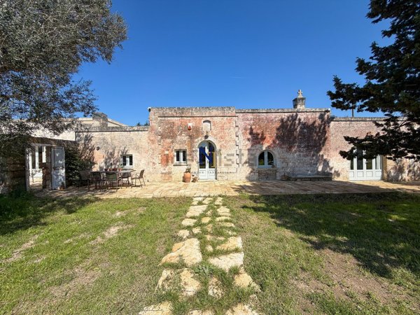 casa indipendente in vendita ad Oria