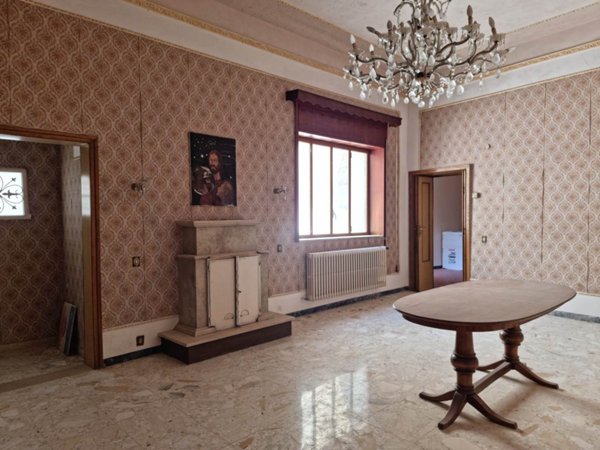 casa indipendente in vendita ad Oria