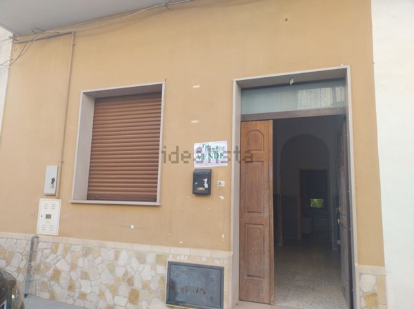 casa indipendente in vendita ad Oria