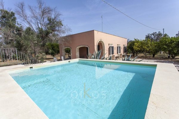 casa indipendente in vendita ad Oria