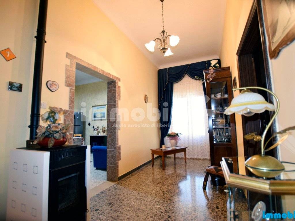 appartamento in vendita ad Oria
