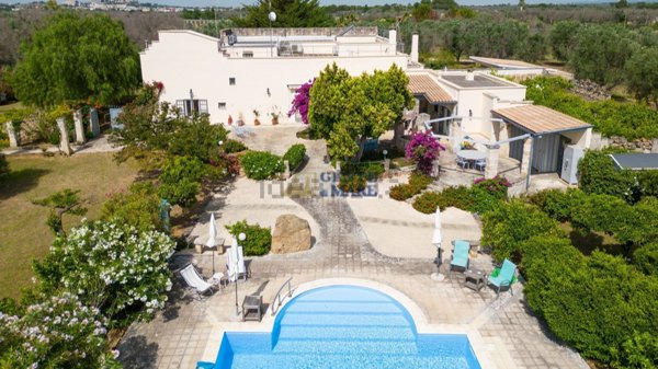 casale in vendita ad Oria