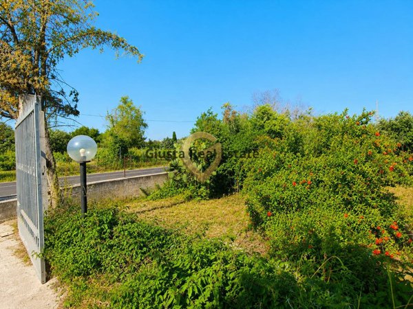 casa indipendente in vendita ad Oria