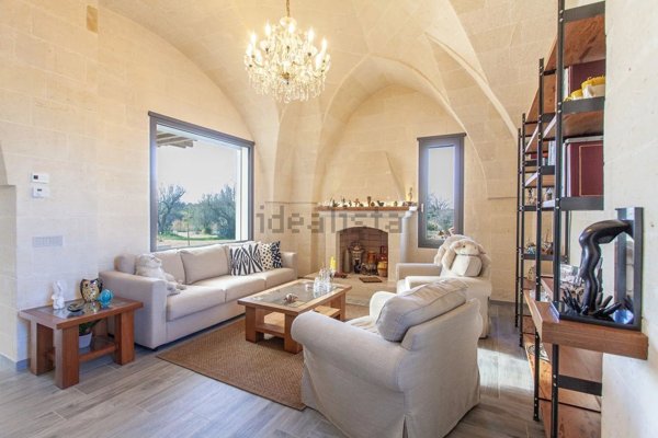 casa indipendente in vendita ad Oria