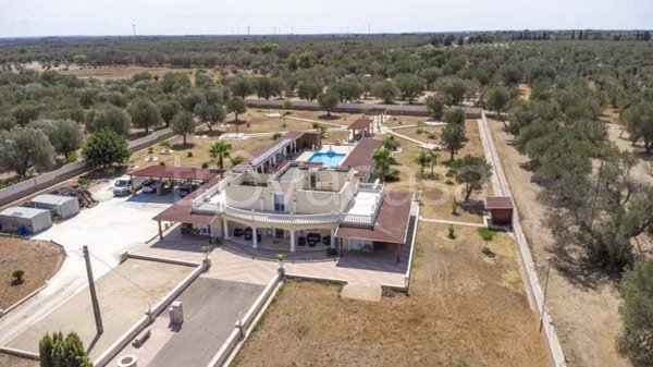 casa indipendente in vendita ad Oria