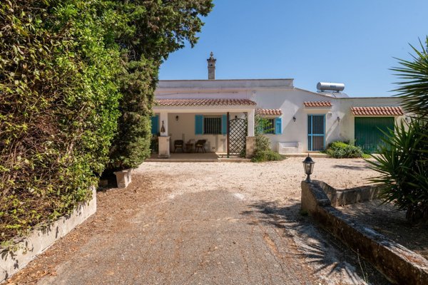 casa indipendente in vendita ad Oria