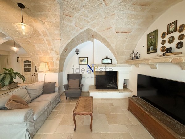 casa indipendente in vendita ad Oria