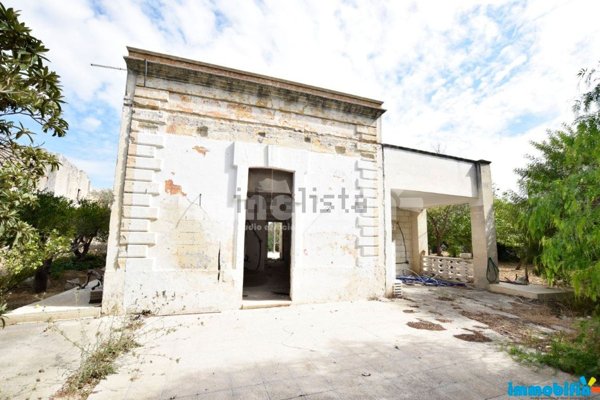 casa indipendente in vendita ad Oria