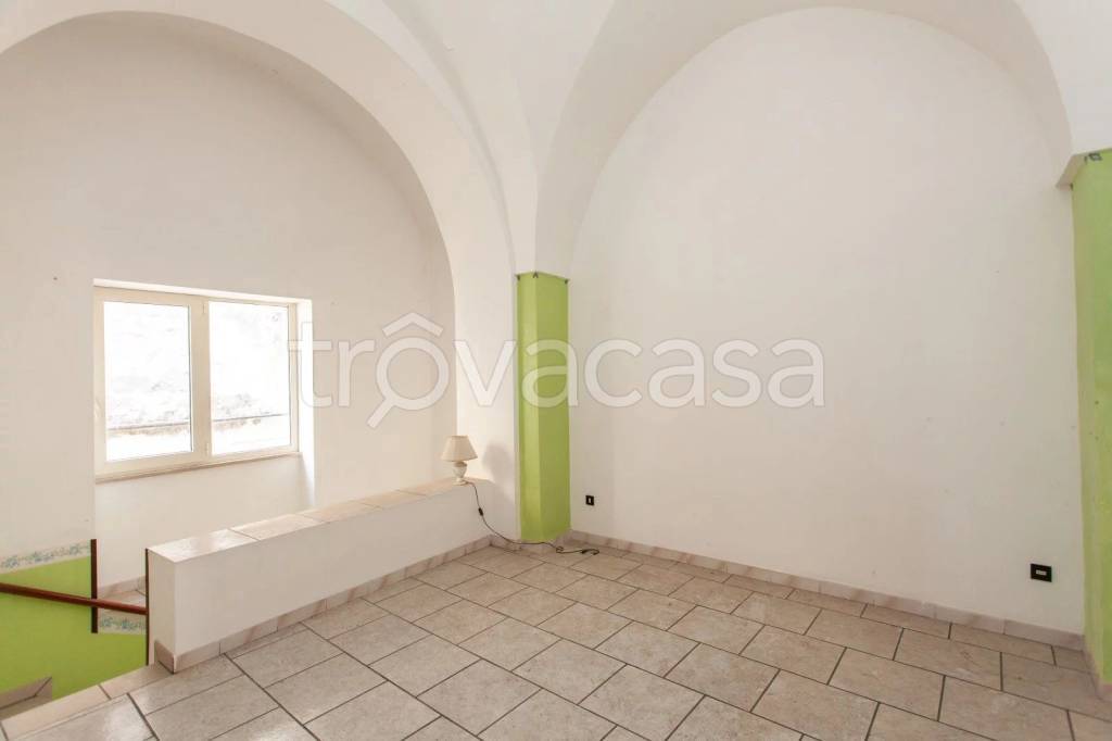appartamento in vendita ad Oria