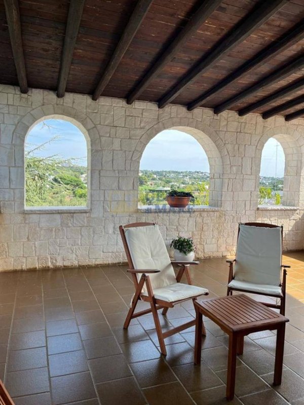 casa indipendente in vendita ad Ostuni