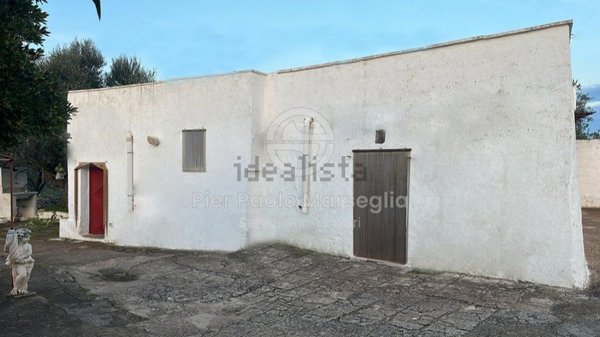 quadrivano in vendita ad Ostuni