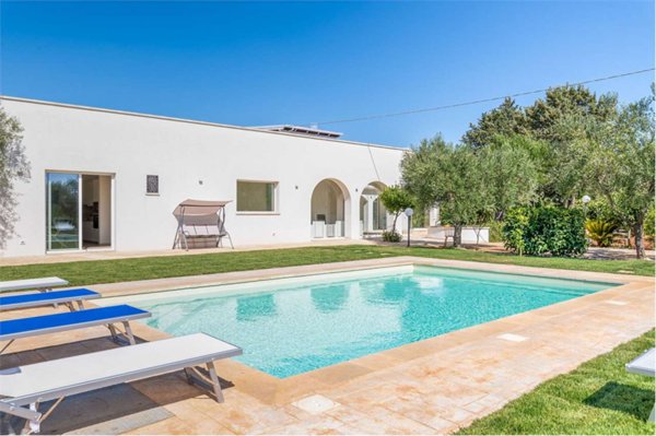 casa indipendente in vendita ad Ostuni