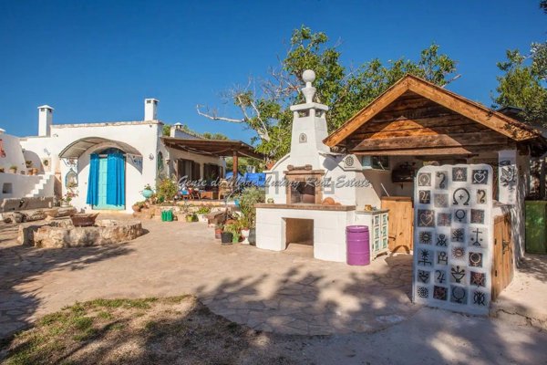 esavano in vendita ad Ostuni