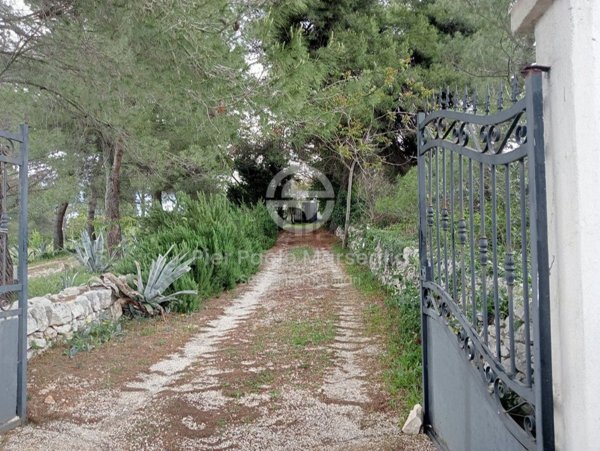 pentavano in vendita ad Ostuni