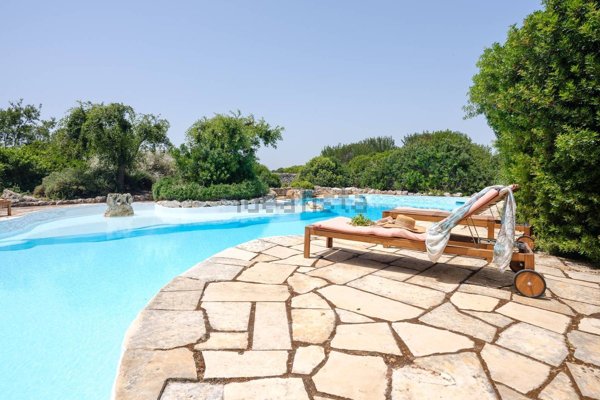 esavano in vendita ad Ostuni