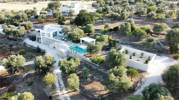 casa indipendente in vendita ad Ostuni