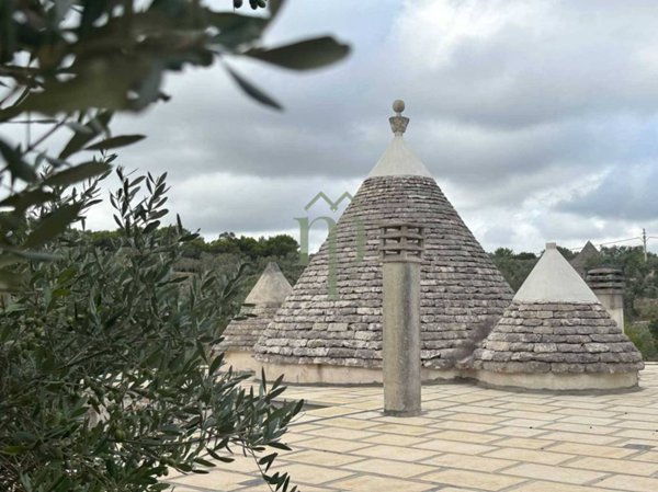 quadrivano in vendita ad Ostuni