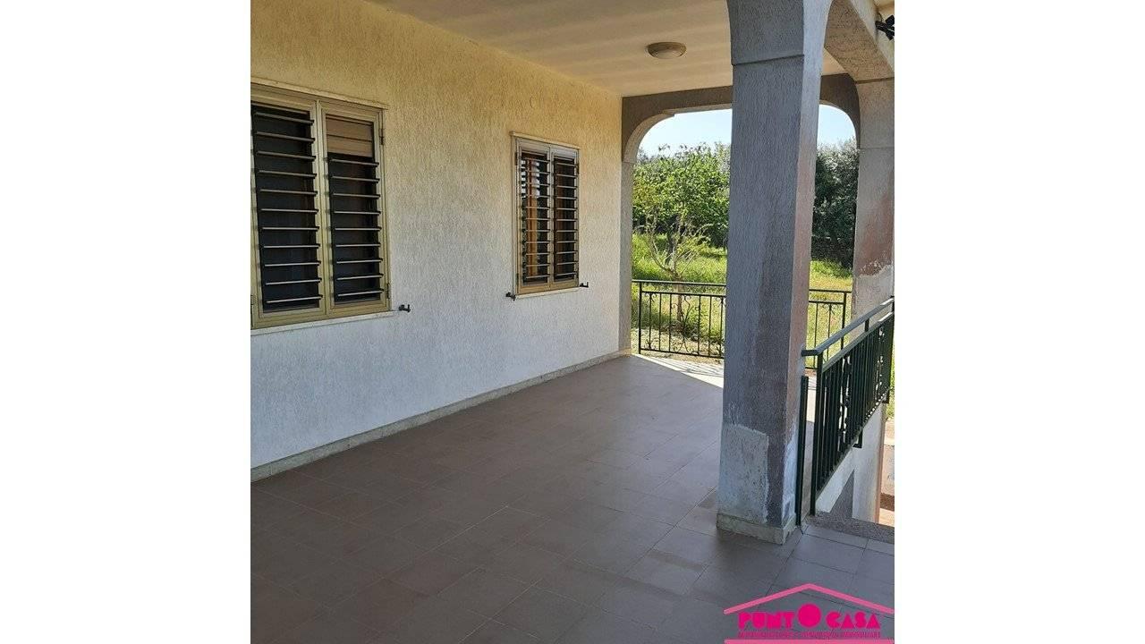 casa indipendente in vendita ad Ostuni