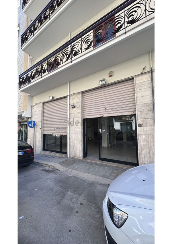 locale commerciale in vendita ad Ostuni