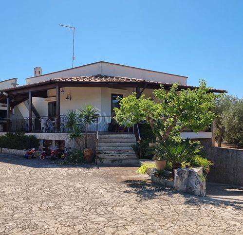 casa indipendente in vendita ad Ostuni