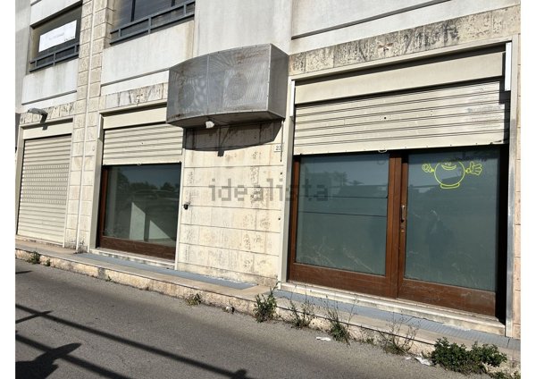 locale commerciale in vendita ad Ostuni