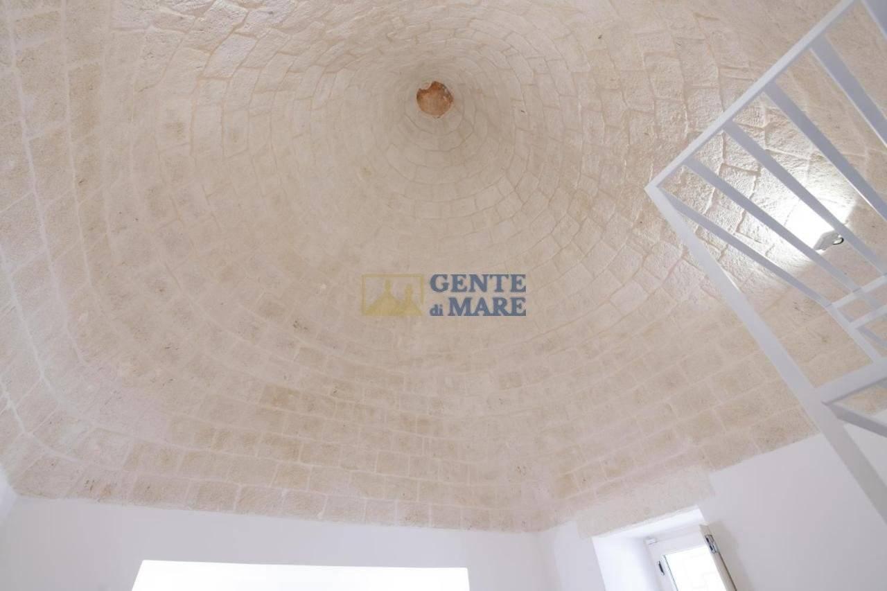 negozio in vendita ad Ostuni