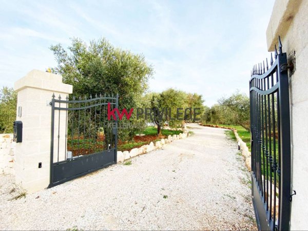 casa indipendente in vendita ad Ostuni