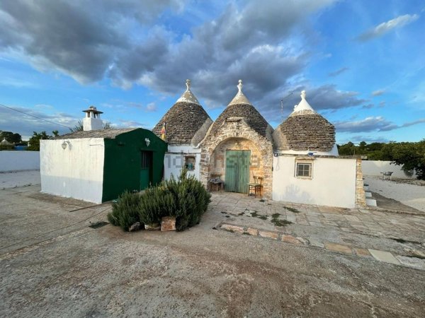 quadrivano in vendita ad Ostuni