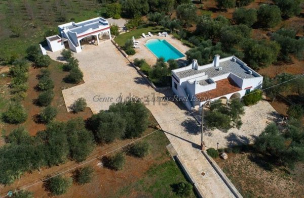 casa indipendente in vendita ad Ostuni