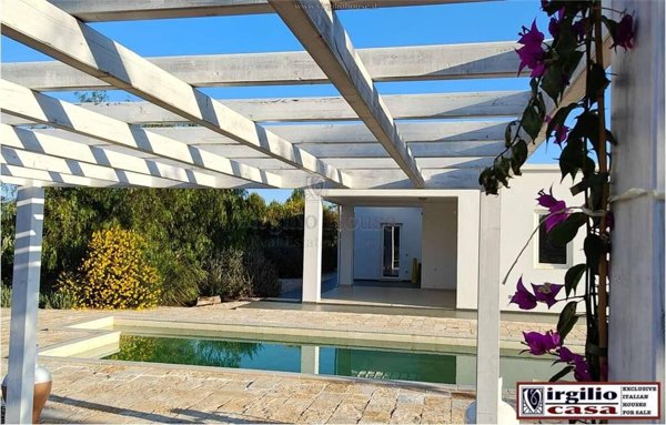 casa indipendente in vendita ad Ostuni
