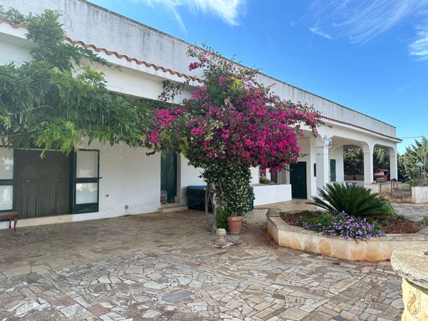 casa indipendente in vendita ad Ostuni