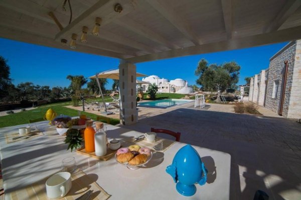 negozio in vendita ad Ostuni
