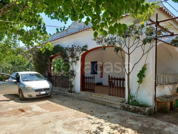 casa indipendente in vendita ad Ostuni