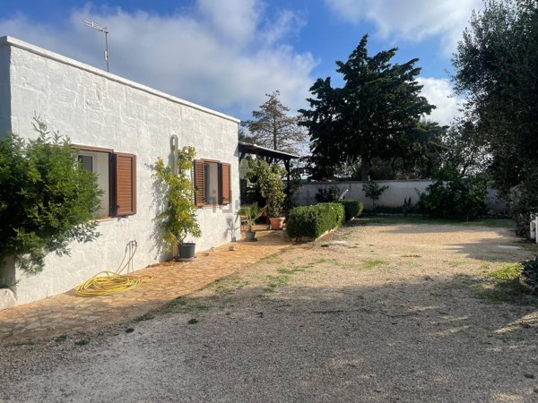 pentavano in vendita ad Ostuni