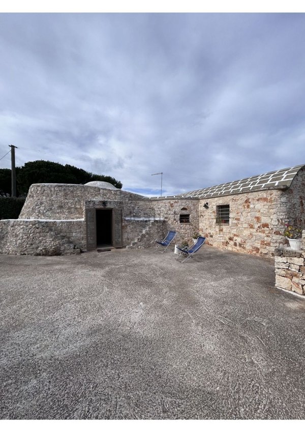 negozio in vendita ad Ostuni