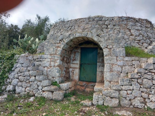 negozio in vendita ad Ostuni