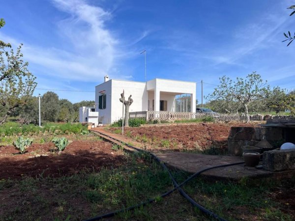 casa indipendente in vendita ad Ostuni