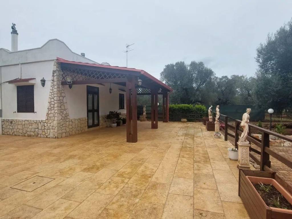 casa indipendente in vendita ad Ostuni