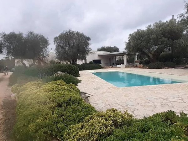 casa indipendente in vendita ad Ostuni